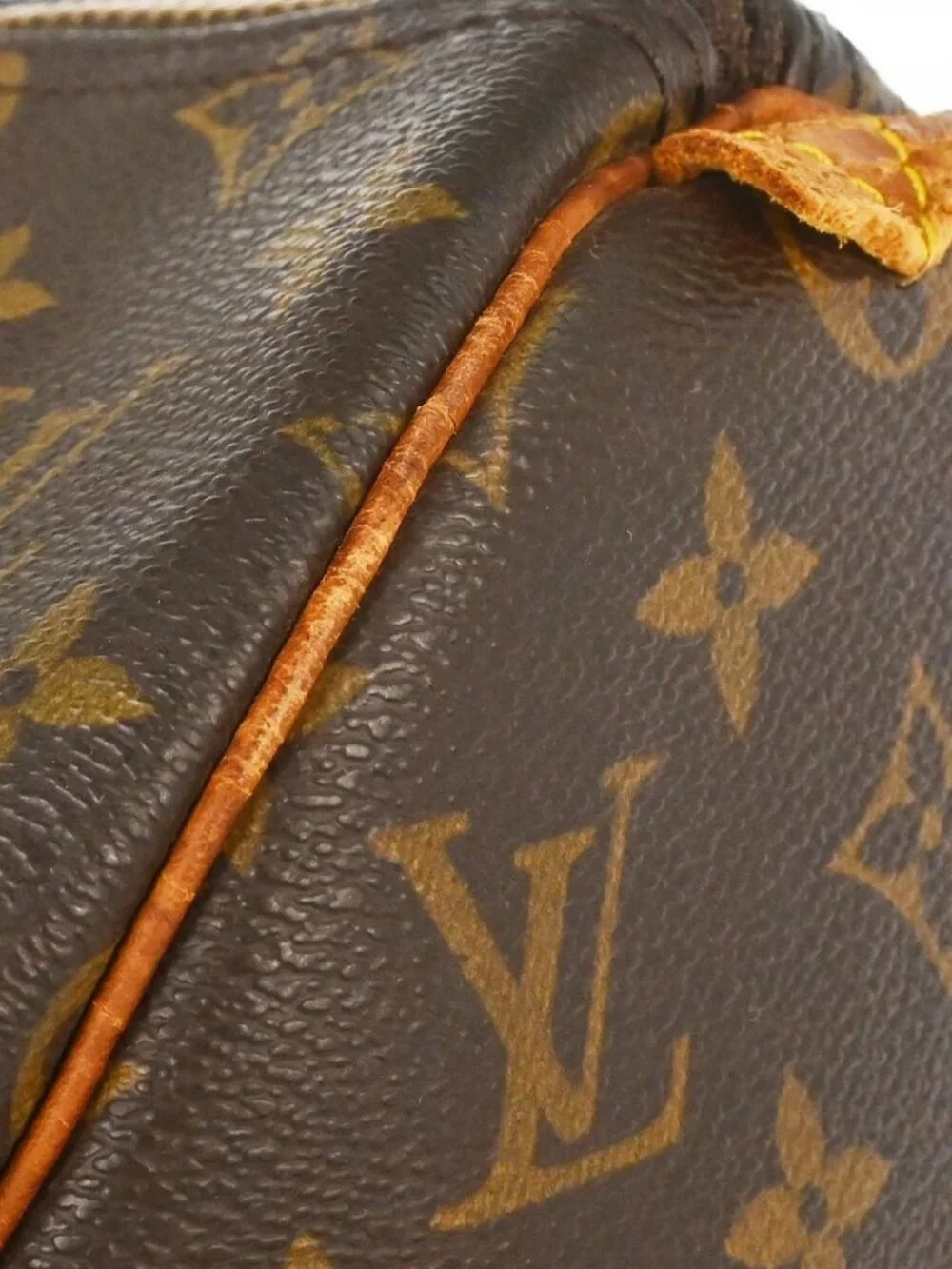 Louis Vuitton Monogram Keepall 45 Duffle Bag - Picture 12 of 15